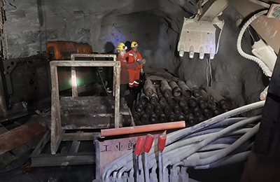 内蒙古钨矿反井施工项目