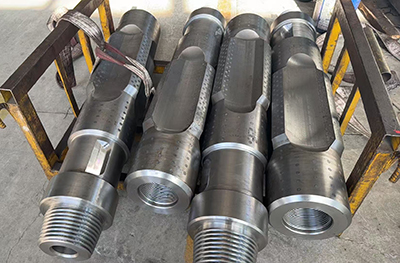 反井钻机钻杆已经加工完毕发往四川